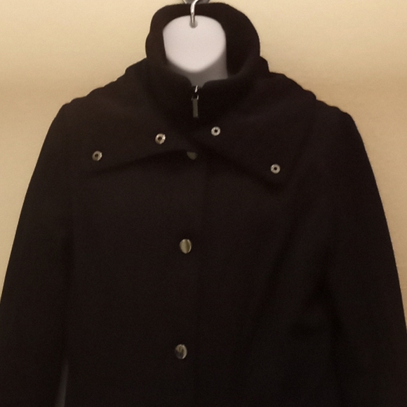 Jones New York Black Puffer Coat - Picture 2 of 15